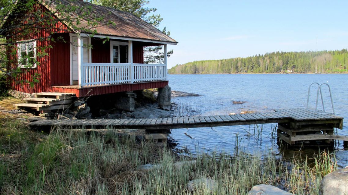Finnland-Ferienhaus-See-Bootssteg