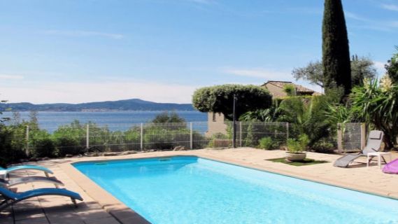 Villa-Pool-Meerblick-Coted'Azur